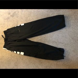 Nike Elite Therma-Fit sweats